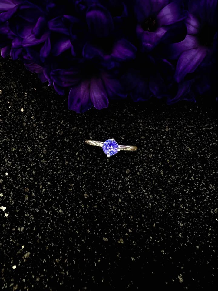 Tanzanite Ring set in Silver